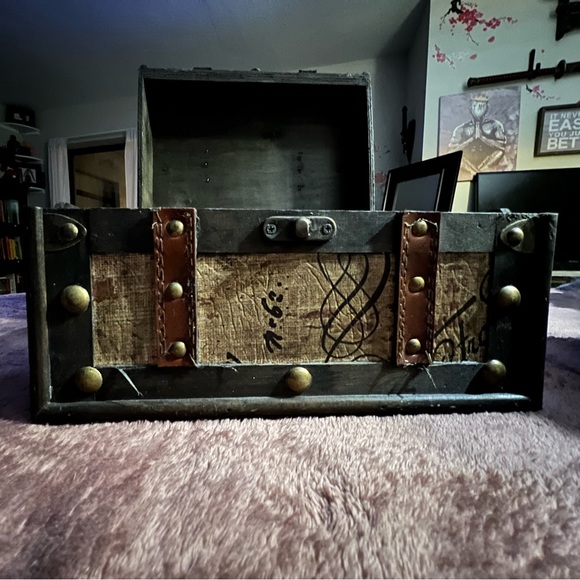 Rare! Handmade Japanese storage box! Zen style. Perfect accent for any room! - Picture 5 of 12